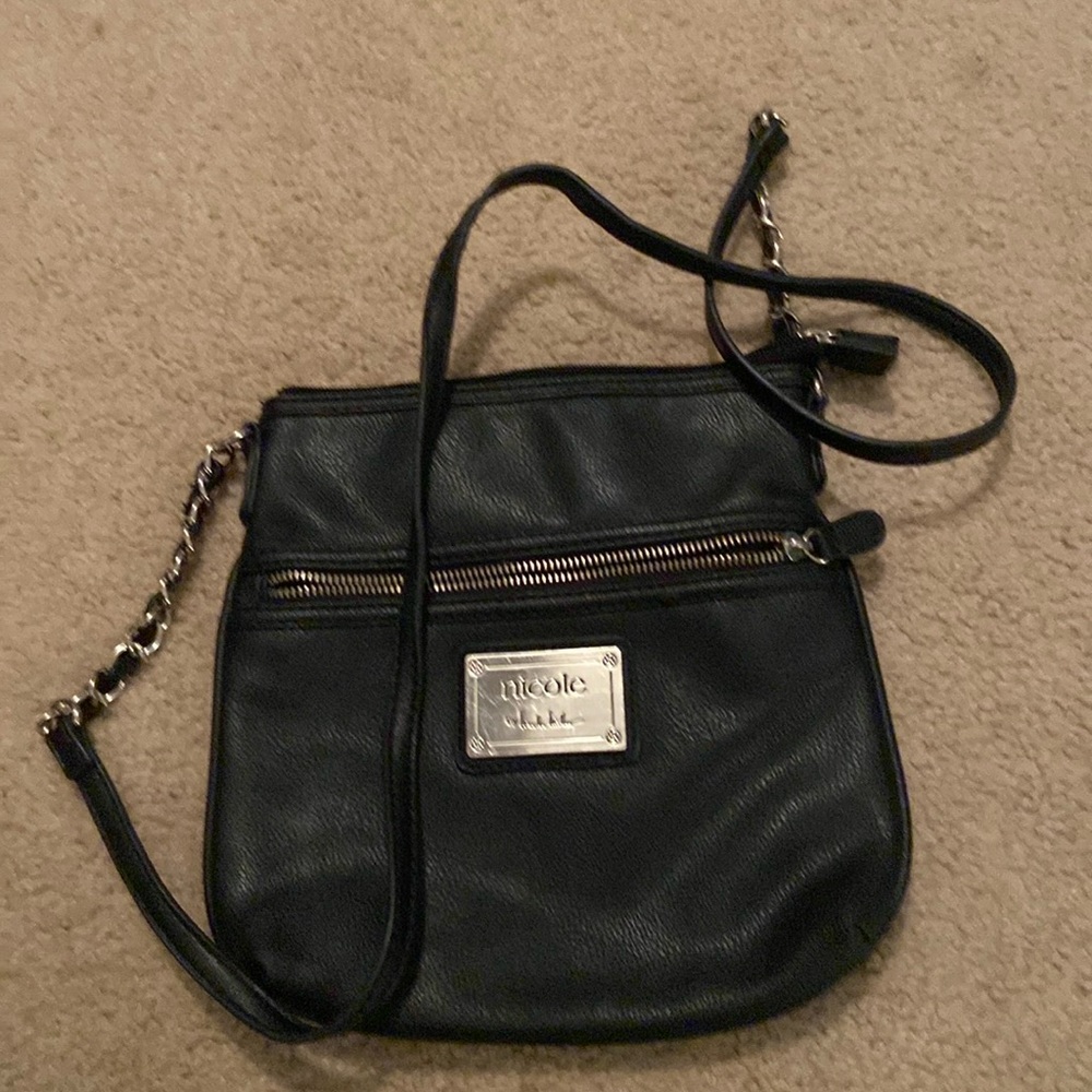 Nicole Miller black crossbody 9x10.